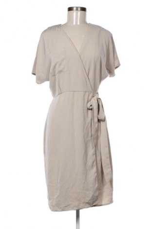 Kleid Unbranded, Größe M, Farbe Beige, Preis € 11,99