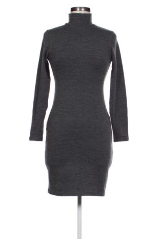 Ruha Unbranded, Méret M, Szín Szürke, Ár 5 800 Ft