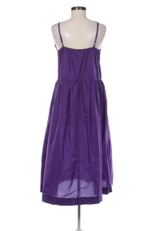 Kleid United Colors Of Benetton, Größe M, Farbe Lila, Preis 35,00 €