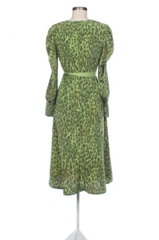 Kleid VILA, Größe M, Farbe Mehrfarbig, Preis 17,39 €