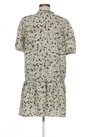Kleid Vero Moda, Größe L, Farbe Mehrfarbig, Preis 13,63 €