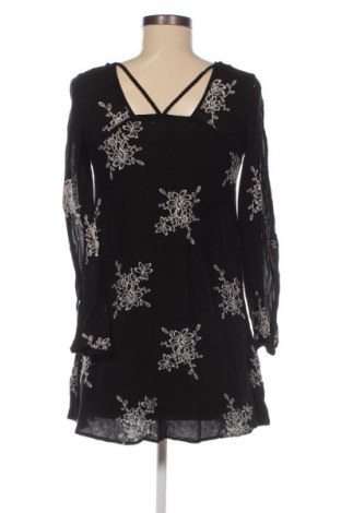Kleid Xhilaration, Größe S, Farbe Mehrfarbig, Preis € 15,55