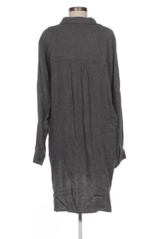 Рокля Zara, Размер XL, Цвят Сив, Цена 34,99 лв.