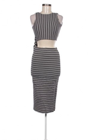 Rochie Zara Trafaluc, Mărime M, Culoare Multicolor, Preț 130,00 Lei