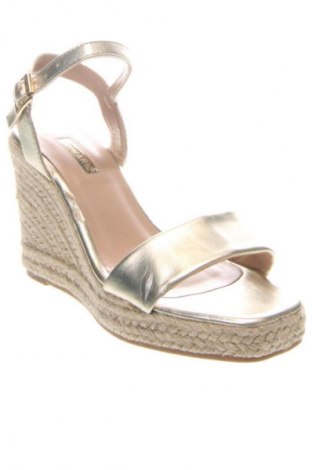 Sandalen Primark, Größe 37, Farbe Golden, Preis 20,03 €