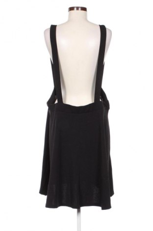Latzkleid SHEIN, Größe 4XL, Farbe Schwarz, Preis 20,99 €