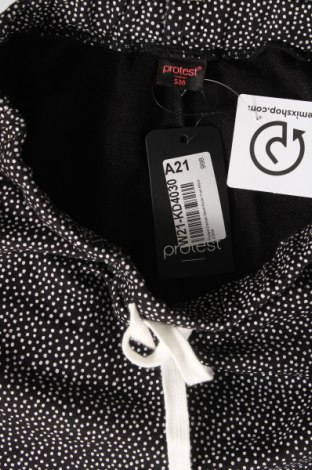 Γυναικείο κοντό παντελόνι Protest, Μέγεθος S, Χρώμα Μαύρο, 65% πολυεστέρας, 35% βαμβάκι, Τιμή 12,22 €