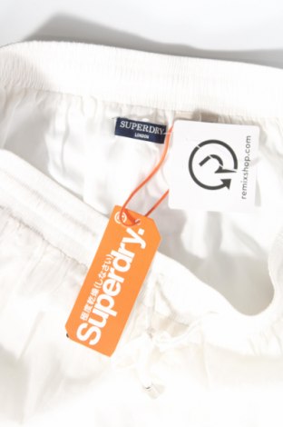 Γυναικείο κοντό παντελόνι Superdry, Μέγεθος M, Χρώμα Λευκό, Βαμβάκι, Τιμή 22,94 €