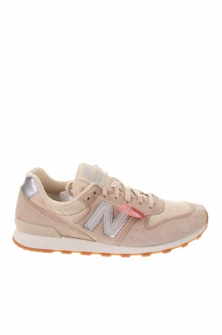 Dámske topánky  New Balance, Veľkosť 39, Farba Popolavo ružová, Prírodný velur , textil, Cena  53,58 €