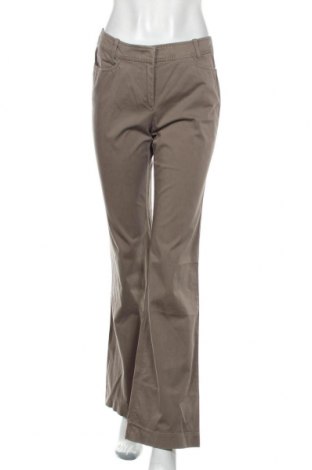 Дамски панталон Marc Cain, Размер S, Цвят Бежов, 98% памук, 2% еластан, Цена 92,00 лв.