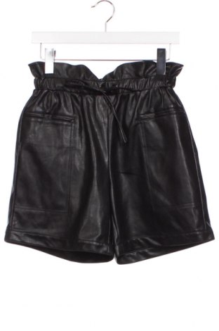 Pantaloni scurți de piele barbați Kendall & Kylie, Mărime XS, Culoare Negru, Preț 132,40 Lei