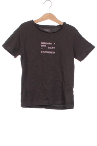 Dziecięcy T-shirt Reserved, Rozmiar 6-7y/ 122-128 cm, Kolor Szary, Cena 10,24 zł