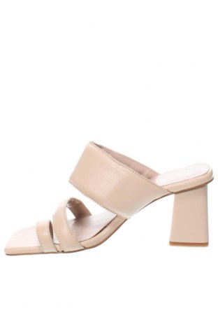 Hausschuhe, Größe 37, Farbe Beige, Preis € 47,94