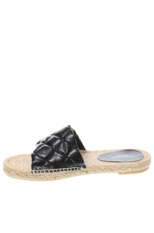 Papuci Jeffrey Campbell, Mărime 40, Culoare Negru, Preț 408,75 Lei