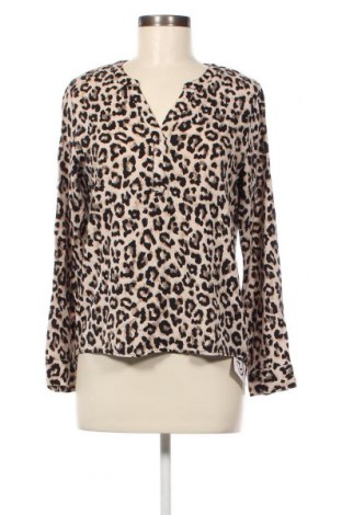 Дамска блуза, Размер S, Цвят Многоцветен, Цена 3,80 лв.