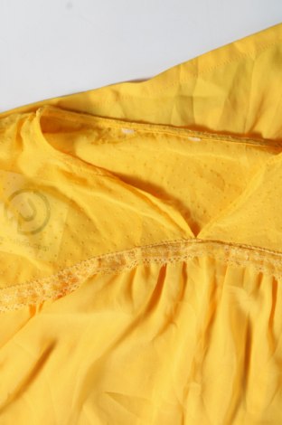 Дамска блуза, Размер L, Цвят Жълт, Цена 5,70 лв.