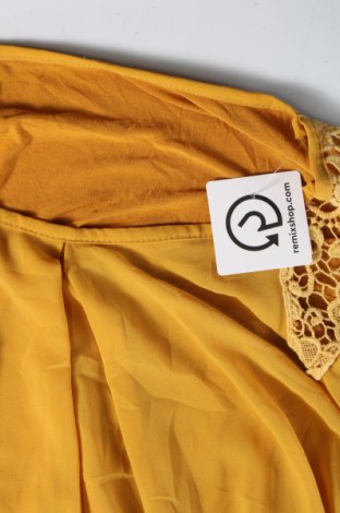 Γυναικεία μπλούζα, Μέγεθος M, Χρώμα Κίτρινο, Τιμή 4,70 €
