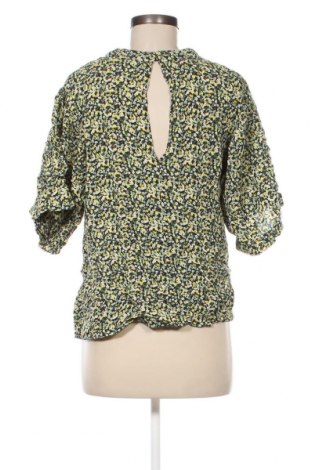 Bluză de femei, Mărime M, Culoare Multicolor, Preț 15,00 Lei