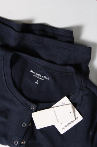Дамска блуза Abercrombie & Fitch, Размер S, Цвят Син, Цена 54,00 лв.