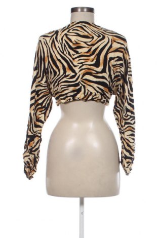 Γυναικεία μπλούζα Bershka, Μέγεθος M, Χρώμα Πολύχρωμο, Τιμή 4,11 €
