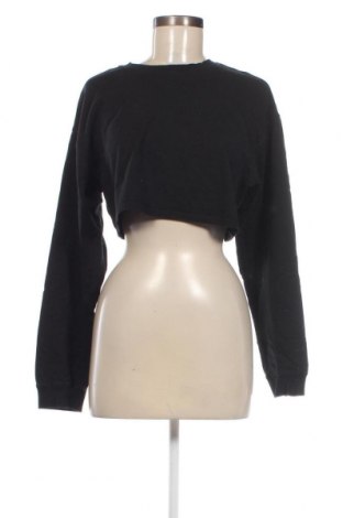 Дамска блуза Bershka, Размер S, Цвят Черен, Цена 11,40 лв.