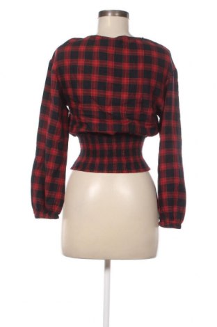Γυναικεία μπλούζα Bershka, Μέγεθος S, Χρώμα Πολύχρωμο, Τιμή 5,25 €