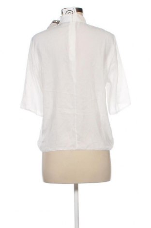 Damen Shirt Boohoo, Größe M, Farbe Weiß, Preis 15,99 €