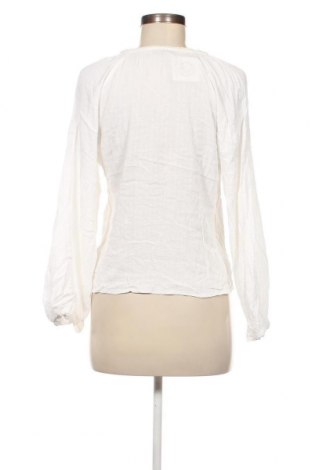 Γυναικεία μπλούζα C&A, Μέγεθος M, Χρώμα Λευκό, Τιμή 4,70 €