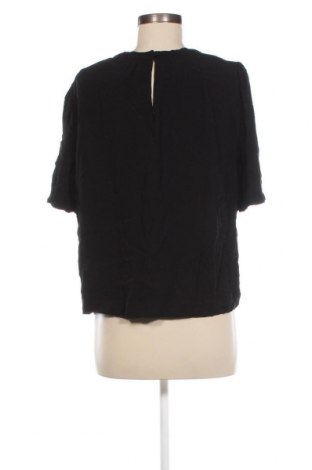 Γυναικεία μπλούζα C&A, Μέγεθος M, Χρώμα Μαύρο, Τιμή 4,11 €