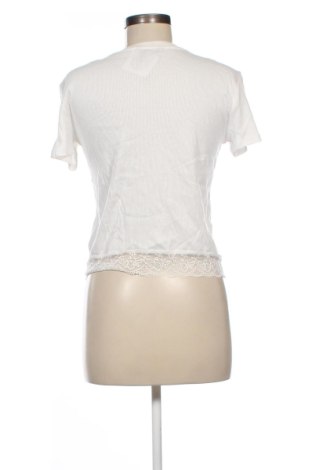 Дамска блуза Clockhouse, Размер XL, Цвят Бял, Цена 9,31 лв.