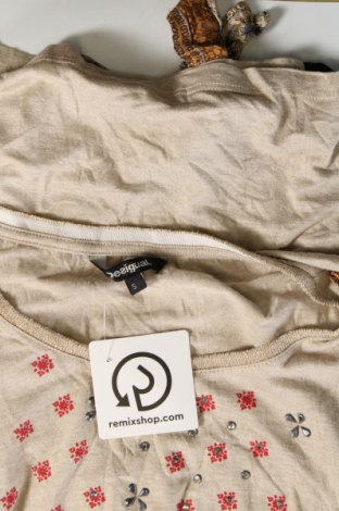 Дамска блуза Desigual, Размер S, Цвят Бежов, Цена 115,04 лв.