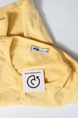 Дамска блуза Fb Sister, Размер XS, Цвят Жълт, Цена 6,65 лв.