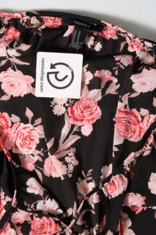 Γυναικεία μπλούζα Forever 21, Μέγεθος M, Χρώμα Πολύχρωμο, Τιμή 3,09 €
