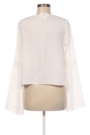 Damen Shirt Gina Tricot, Größe M, Farbe Weiß, Preis 5,83 €