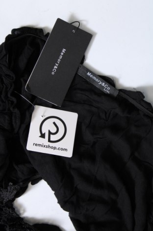Γυναικεία μπλούζα Memory & Co., Μέγεθος L, Χρώμα Μαύρο, Τιμή 7,67 €
