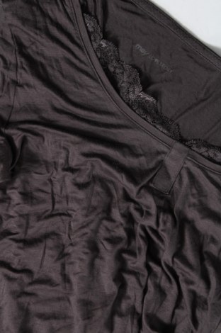 Дамска блуза Mey, Размер XS, Цвят Кафяв, Цена 15,30 лв.