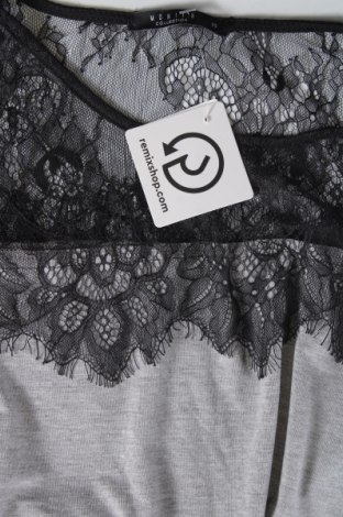 Γυναικεία μπλούζα Mohito, Μέγεθος XS, Χρώμα Γκρί, Τιμή 10,25 €