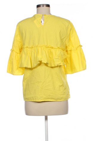 Дамска блуза ONLY, Размер M, Цвят Жълт, Цена 9,00 лв.