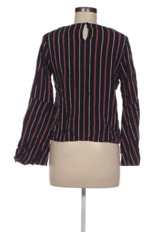 Дамска блуза Pull&Bear, Размер L, Цвят Син, Цена 8,55 лв.