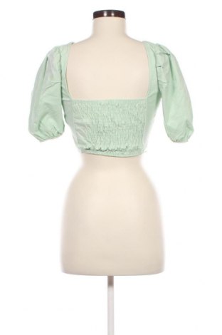 Damen Shirt Pull&Bear, Größe M, Farbe Grün, Preis 4,63 €