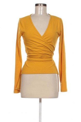 Damen Shirt Trendyol, Größe M, Farbe Gelb, Preis 20,26 €