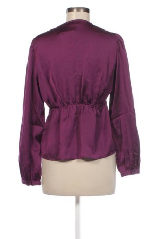 Damen Shirt VILA, Größe M, Farbe Lila, Preis 19,74 €