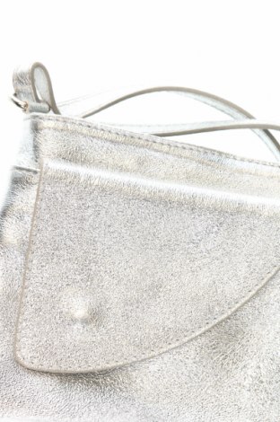 Damentasche, Farbe Silber, Preis 40,36 €