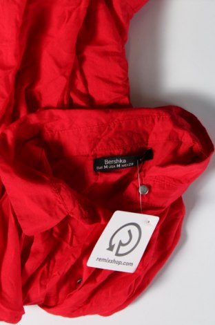 Дамска риза Bershka, Размер M, Цвят Червен, Цена 10,00 лв.