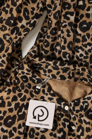 Γυναικείο πουκάμισο Stradivarius, Μέγεθος L, Χρώμα Πολύχρωμο, Τιμή 7,02 €
