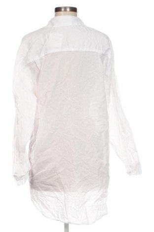 Γυναικείο πουκάμισο Stradivarius, Μέγεθος M, Χρώμα Λευκό, Τιμή 7,67 €