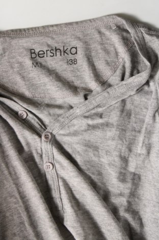 Дамска тениска Bershka, Размер S, Цвят Сив, Цена 6,50 лв.