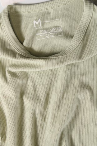 Γυναικείο t-shirt FSBN Sister, Μέγεθος M, Χρώμα Πράσινο, Τιμή 3,80 €