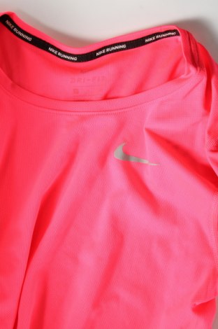 Dámské tričko Nike, Velikost S, Barva Růžová, Cena  430,00 Kč