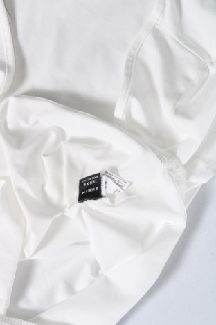 Дамска тениска SHEIN, Размер XS, Цвят Бял, Цена 13,00 лв.